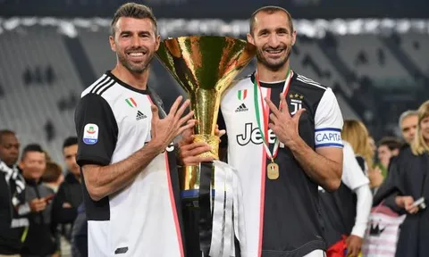 Đây! 10 ngôi sao đẳng cấp Juve mang về với giá 'rẻ mạt'