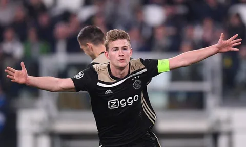 De Ligt - từ cậu bé vàng đến người đội trưởng quật ngã Juventus