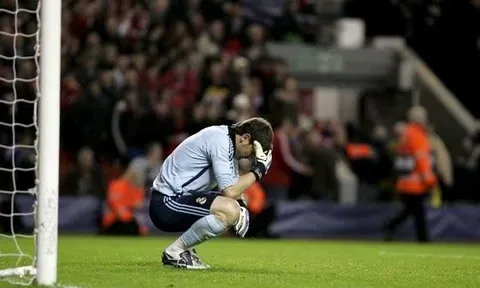 Đêm "ác mộng" tại Anfield: Casillas, Pepe còn nhớ hay đã quên?