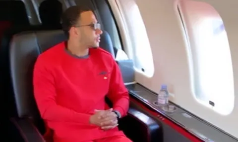 Diện tông đỏ chói lòa, Depay gián tiếp gửi đến tin vui cho NHM Liverpool