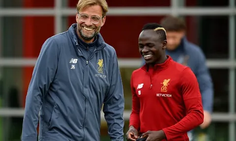 Đoàn quân Liverpool thống trị giải thưởng tháng