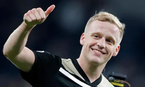 Donny van de Beek: Được Johan Cruyff khen ngợi, là mục tiêu của M.U từ 4 năm trước