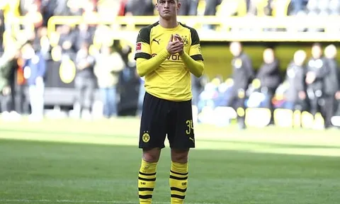Có Haaland, Dortmund mạnh tay thanh trừng 1 cái tên