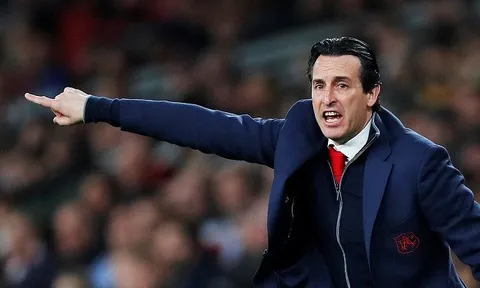 Dư âm chiến thắng Arsenal: Emery tiết lộ chiêu tủ trước giờ bóng lăn, Số phận Ozil vẫn mập mờ
