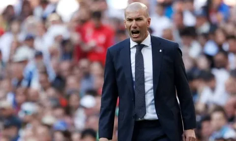 Dù Ronaldo đã đi, Zidane vẫn gặp lại "ác mộng"