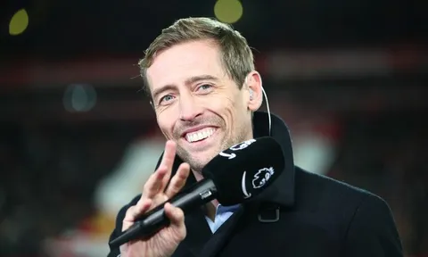 Được CĐV Liverpool "dùng chiêu" hạ gục Kane, Crouch nói gì?