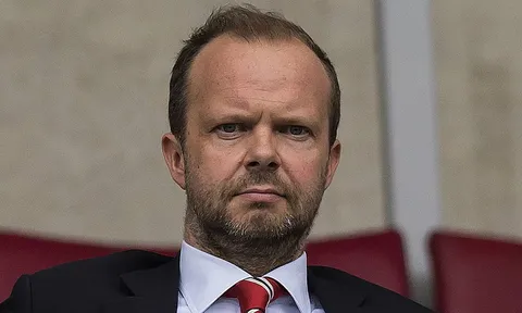 Ed Woodward có phản ứng lạ khi được hỏi về Solskjaer