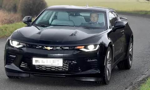 Sếp lớn đến Carrington chốt 2 hợp đồng khủng cho Man Utd