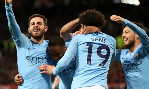 Shearer lên tiếng, chỉ rõ 4 cái tên giúp City đưa Man Utd xuống địa ngục