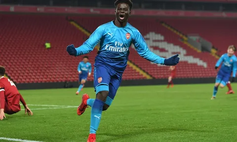 Fan Arsenal: "Cầu thủ chạy cánh hay nhất, hãy dùng cậu ấy để cứu mùa giải"