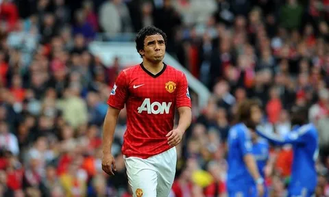 Neville: "Lẽ ra cậu ấy đã là hậu vệ cánh hoàn hảo của Man Utd"