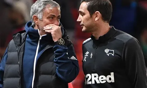 Huyền thoại Chelsea lên tiếng về việc thay thế HLV Maurizio Sarri