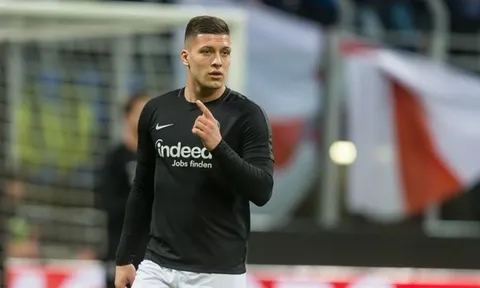 Frankfurt trở thành "ngư ông đắc lợi" trong thương vụ Luka Jovic