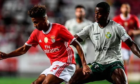 Chốt mua một cái tên, Man Utd có người thay thế cho McTominay lẫn Pogba