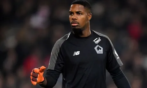 Thay De Gea, Man Utd mua thủ môn xuất sắc nhất Ligue 1