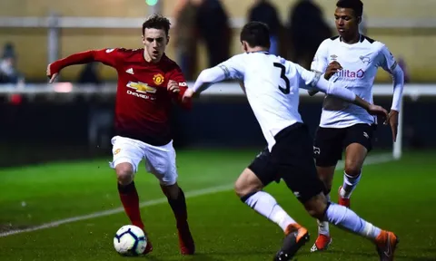 Man Utd đã tìm thấy John O'Shea mới