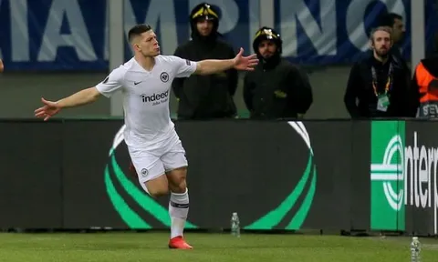 Man Utd liên hệ, quyết mua chân sút số 2 Bundesliga