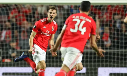 CĐV giục Liverpool chi 85 triệu bảng đưa về Van Dijk 2.0