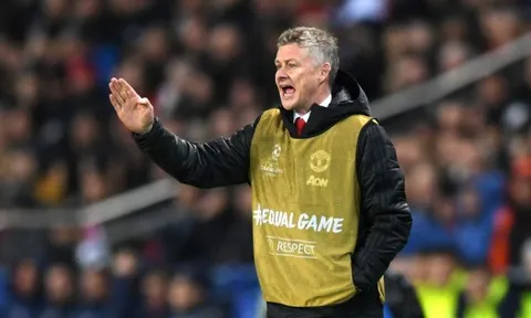 Kinh ngạc! Fan Man Utd cho rằng Solskjaer sẵn sàng ra sân đá với PSG