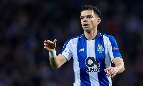 Thua ‘sấp mặt’, Pepe vẫn không tâm phục Liverpool