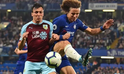 Chelsea chỉ trích: "Họ chơi phản bóng đá"
