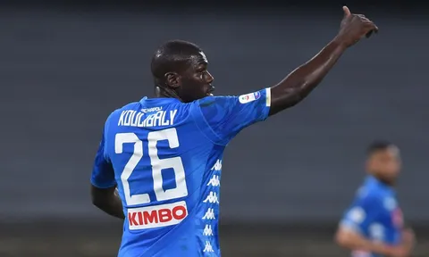 Tại sao Man Utd sẽ không chiêu mộ Koulibaly?