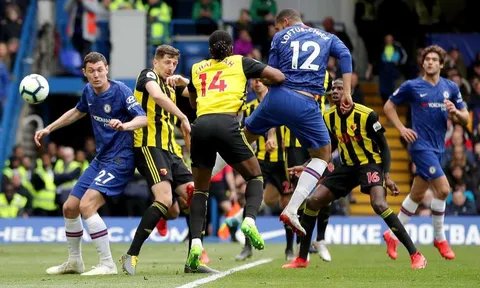 "Cậu ấy không nên ở Chelsea, cần xem xét tương lai của mình"