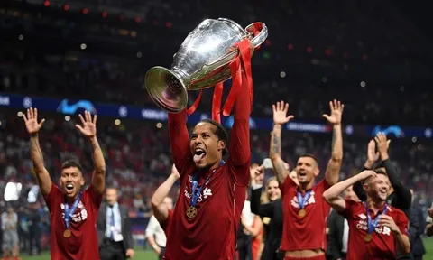 Ed Woodward nghĩ gì về việc Liverpool chi 75 triệu Bảng cho Van Dijk?