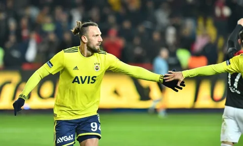 Man Utd tranh mua sao Fenerbahce với Tottenham, Leicester