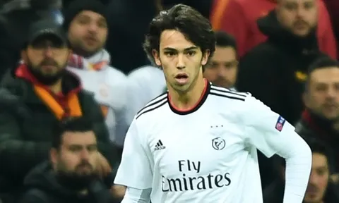 Người đại diện: "Mục tiêu của Man Utd sẽ là QBV tương lai"