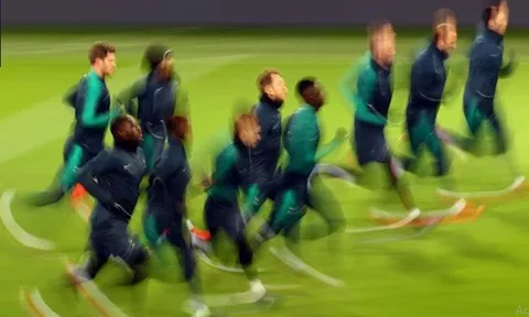 Premier League bết bát, Tottenham không thể để sai lầm trước Dortmund