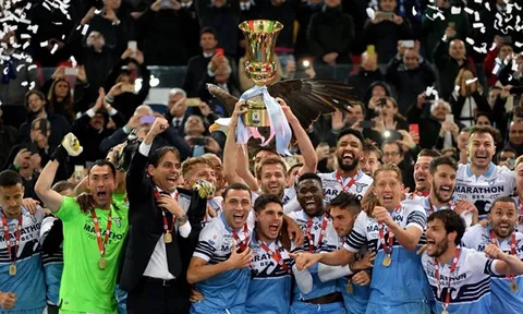 Ghi 2 bàn trong 8 phút, Lazio vô địch Coppa Italia