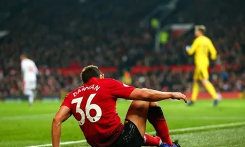 Giữa tăm tối, 'bóng ma' ở Old Trafford đón nhận niềm vui từ thiên thần