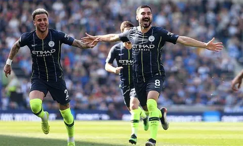 Hậu ăn 3, sao Man City đòi nói chuyện trắng đen với CLB