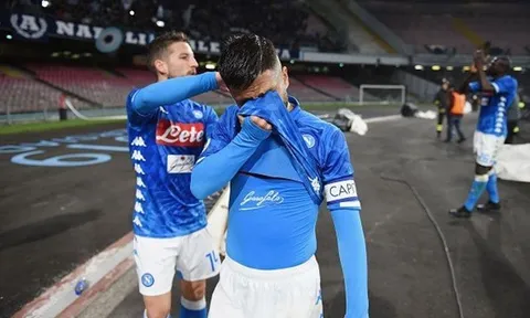 Hậu bốc thăm Europa League, Napoli liên tiếp đón nhận "tin dữ"