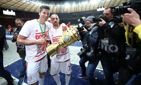 Hậu trận CK cúp quốc gia: "Người vĩ đại" Ribery, kỷ lục gọi tên Lewy