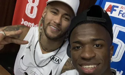 Hãy thử đặt Vinicius cạnh Neymar