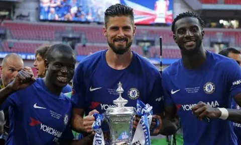 Hazard chưa rời Chelsea, nhà vô đich World Cup đã tính chuyện "đào tẩu"