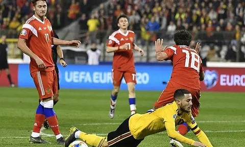 Hazard tỏa sáng, người Bỉ nhọc nhằn đánh bại "Gấu Nga"