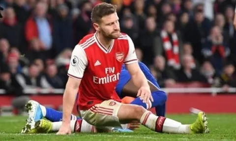Hòa Chelsea, fan Arsenal điên tiết: "Bán tên vô phương cứu chữa đó đi"