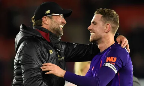 "Henderson là cầu thủ đáng thương nhất tại Liverpool"