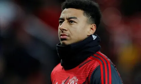 Hết chịu nổi, Man Utd trấn áp mạnh tay Pogba và Lingard