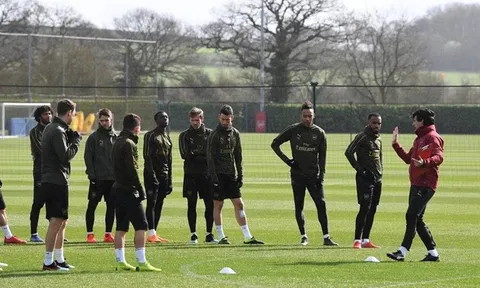 Ông lớn đình đám đều tỏa sáng C1, áp lực đè nặng Arsenal tại C2