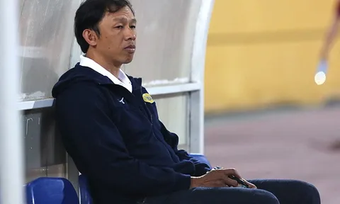 HLV Dương Minh Ninh chia tay HAGL: Lá trút rơi nhiều, đâu phải bởi mùa thu