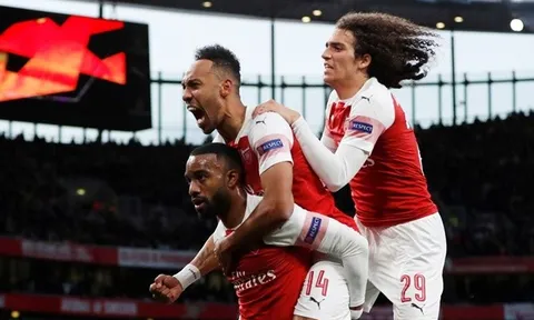 HLV Valencia: "2 cầu thủ Arsenal đó là tuyệt hảo"