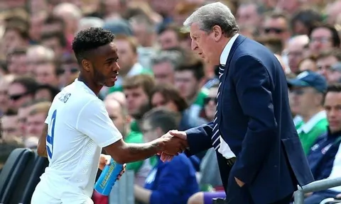 Hodgson tiết lộ chi tiết việc Sterling đã ra mắt Liverpool
