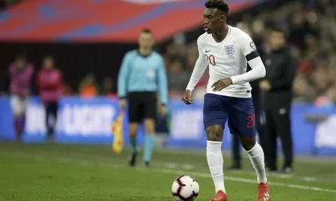 Sarri: "Callum Hudson-Odoi sẽ ở lại Chelsea mùa giải tới"