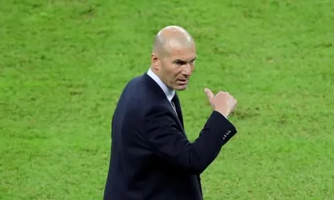 Huỷ diệt "bầy dơi", Zidane nói 1 điều về "bom xịt triệu đô"