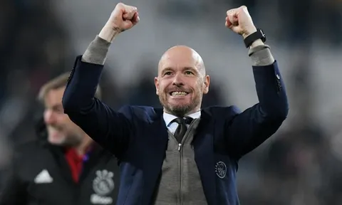 Huyền thoại AC Milan tiến cử HLV Ajax cho…Inter Milan, Barca