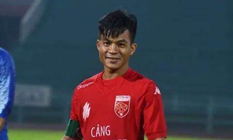 Huỳnh Tấn Tài: Hành trình từ "chiếc máy quét" đến cây săn bàn thượng thặng